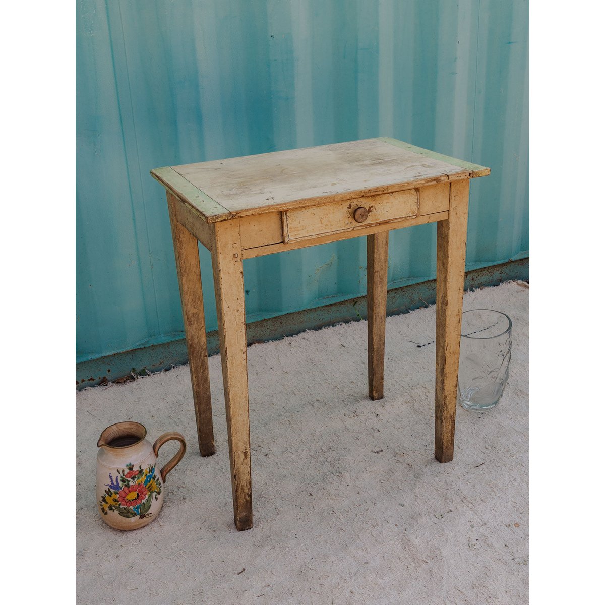 Table d'appoint en bois patiné Francine N°1475 - Bon état bois clair, DEBONGOUT