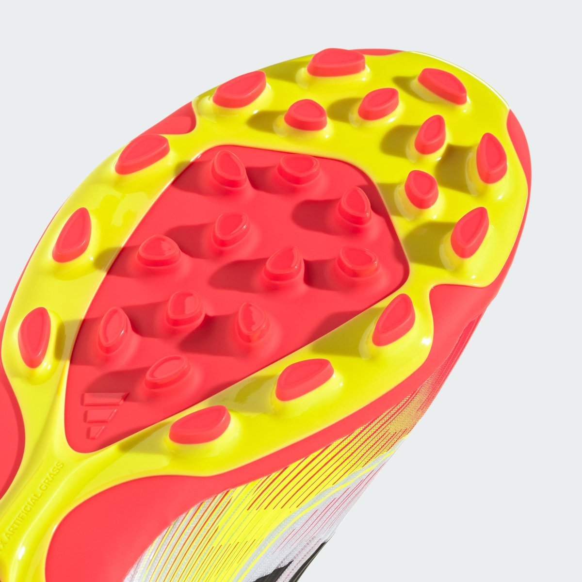 Chaussure F50 League Terrain synthétique cloud white / core black / solar yellow, adidas Performance