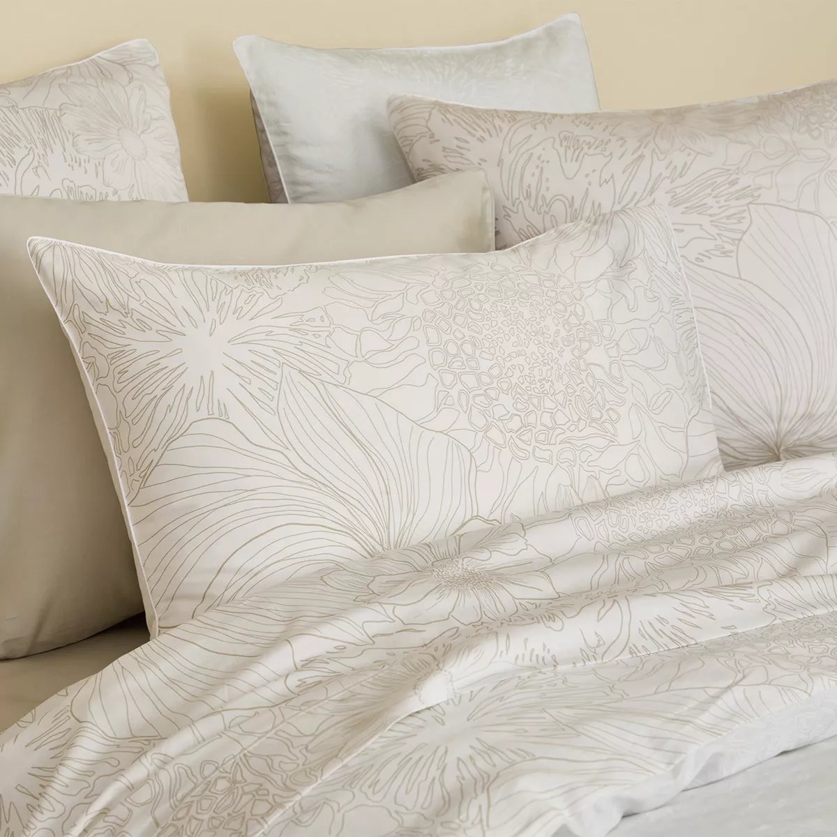 Taie d'oreiller satin de coton FLOWER POWER white, GARNIER THIEBAUT