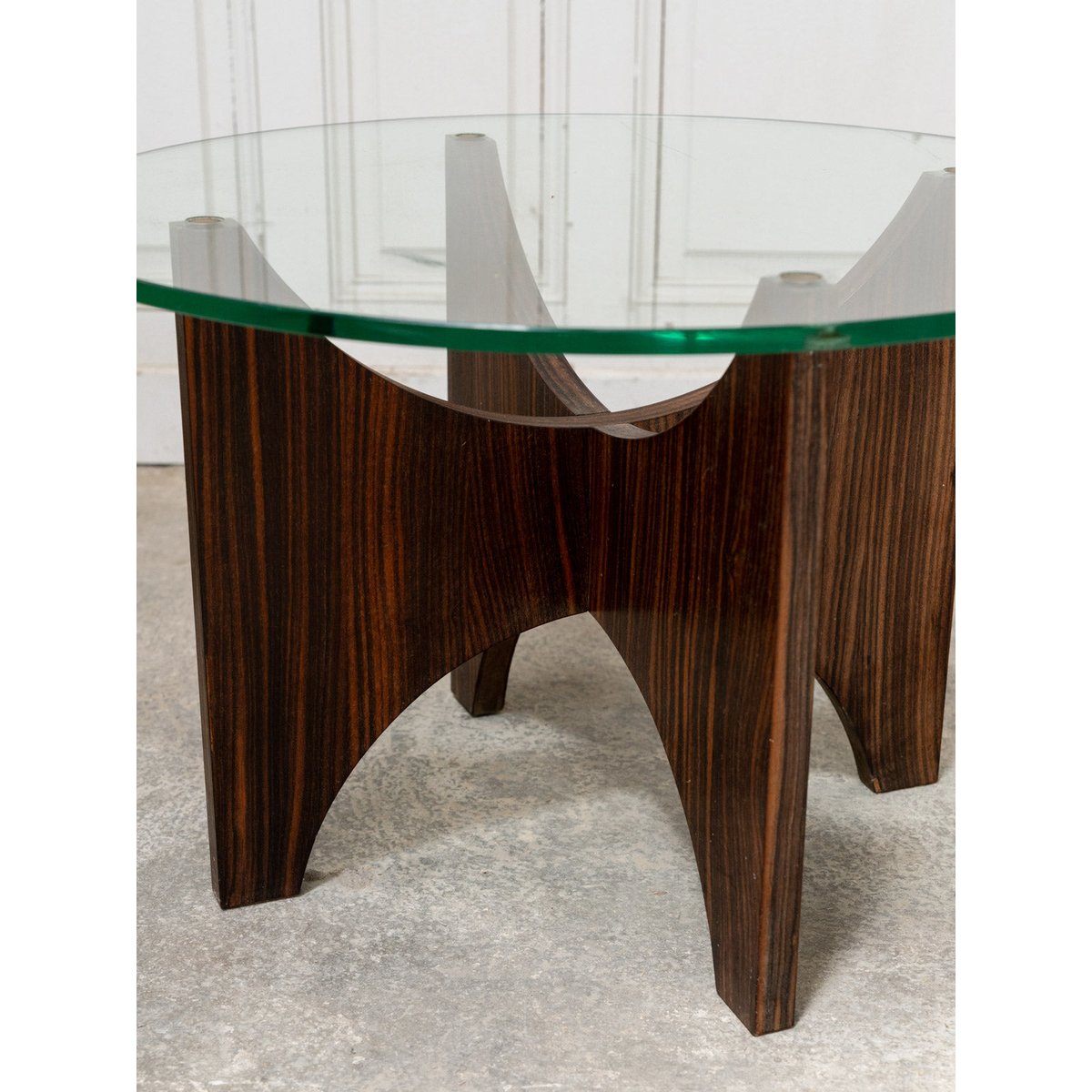 Table basse en verre et palissandre Donna N°1070 - Bon état bois foncé, DEBONGOUT