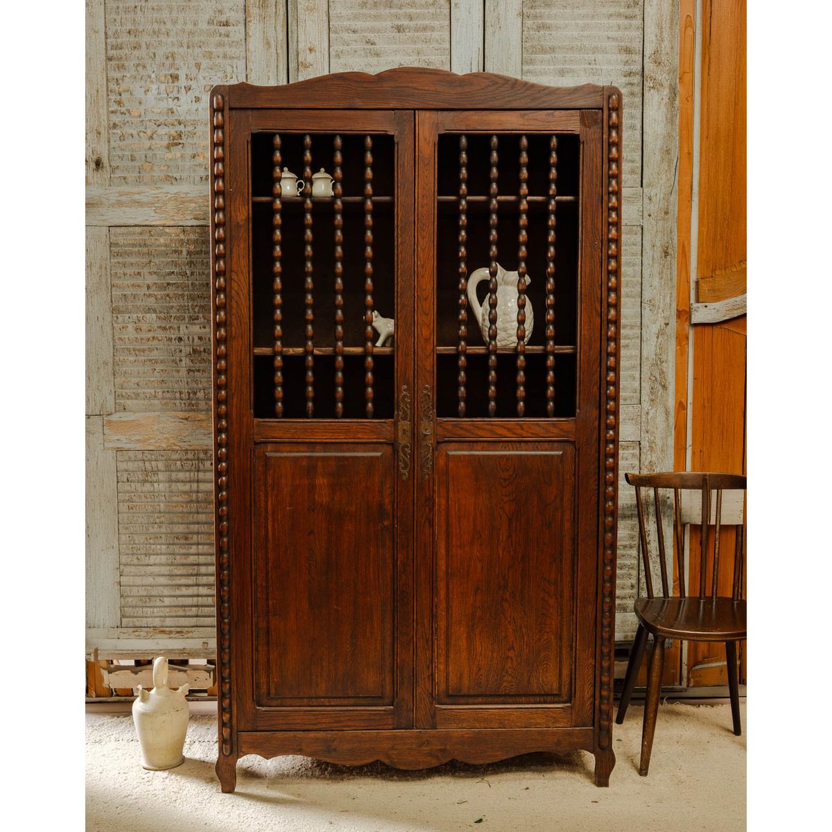 Armoire en bois Blandine N°493 - Bon état bois foncé, DEBONGOUT