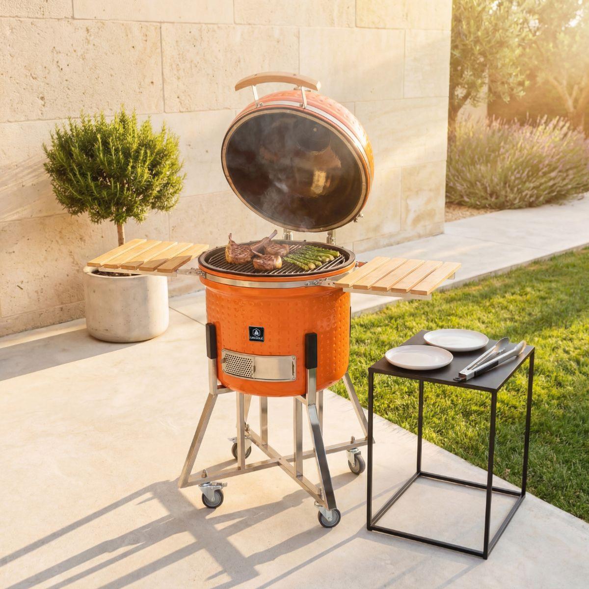 Kamado barbecue avec housse de protection couleur unique, LAGUIOLE CUISSON