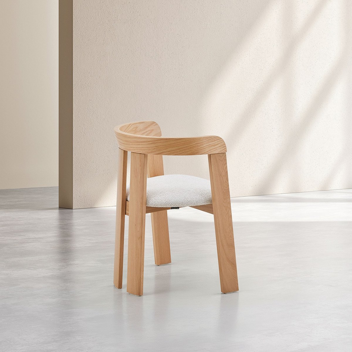 Lot de 2 chaises en tissu texturé et chêne massif avec accoudoirs crème, HABITAT