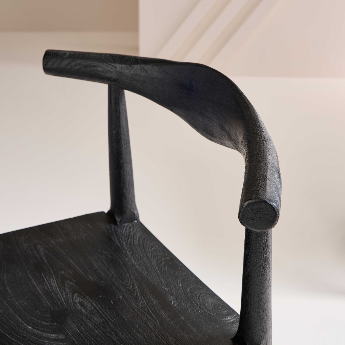 Lot de 2 chaises en acacia massif noir LUCIEN noir, SIGNATURE