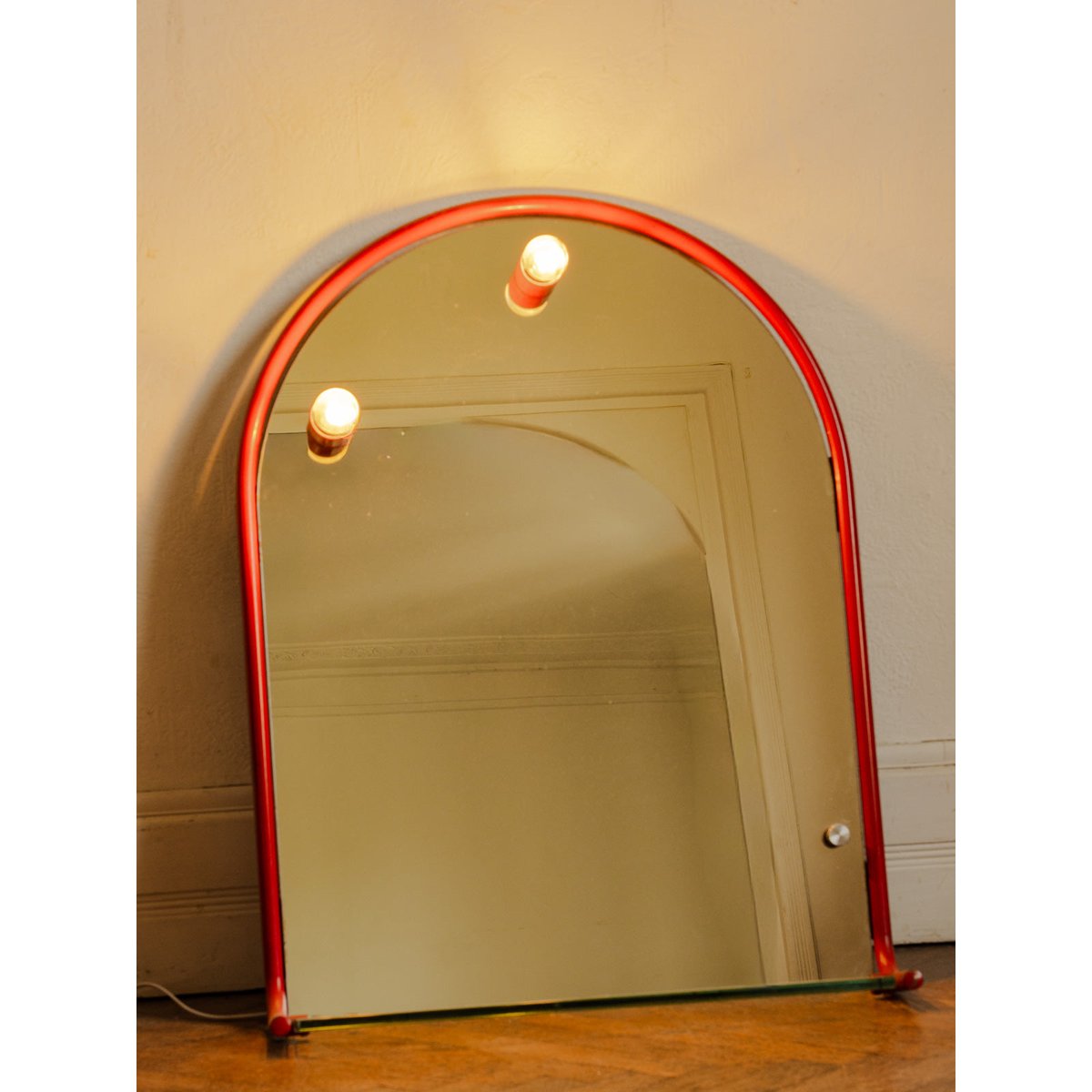 Miroir en métal rouge Igor N°1185 - Bon état rouge, DEBONGOUT