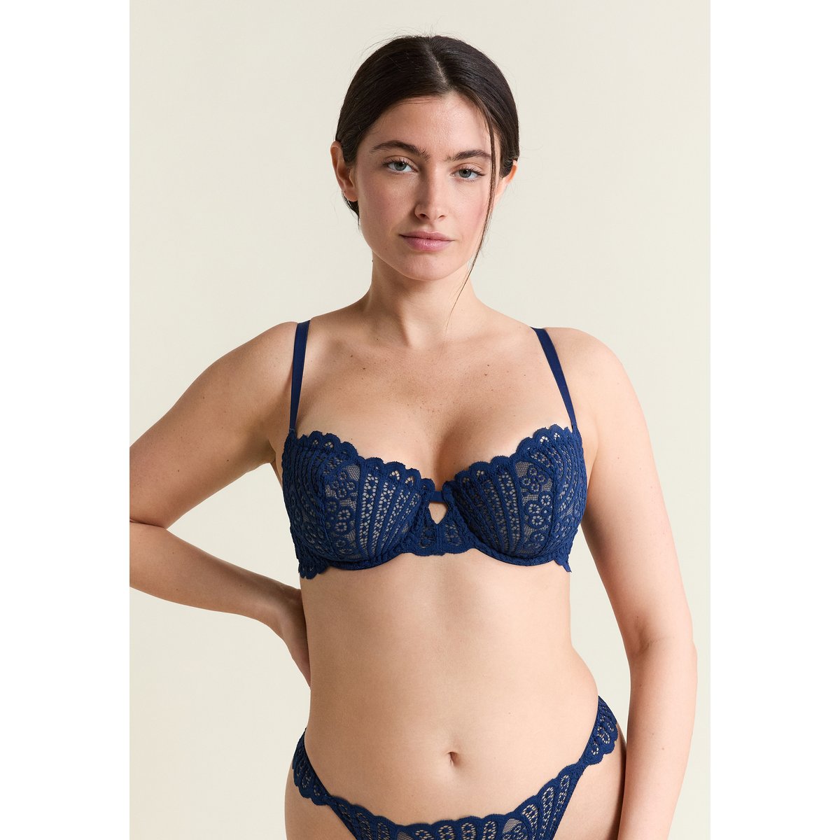 Soutien-gorge N.9 - Balconnet en dentelle ETREINTE marine, ETAM
