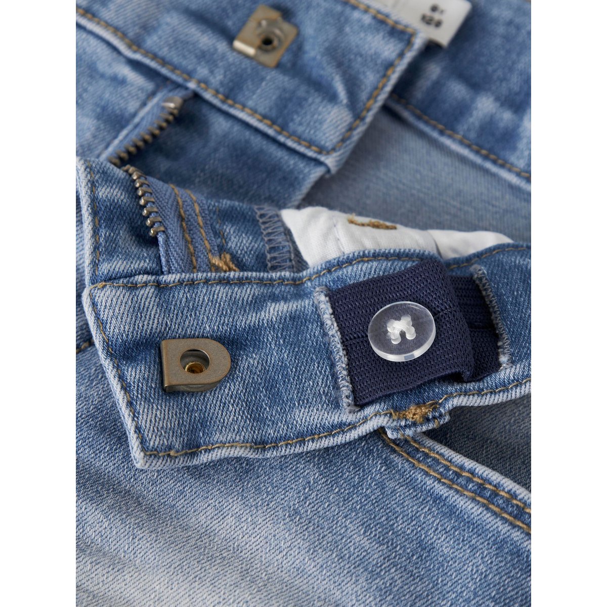 Short medium blue denim, NAME IT