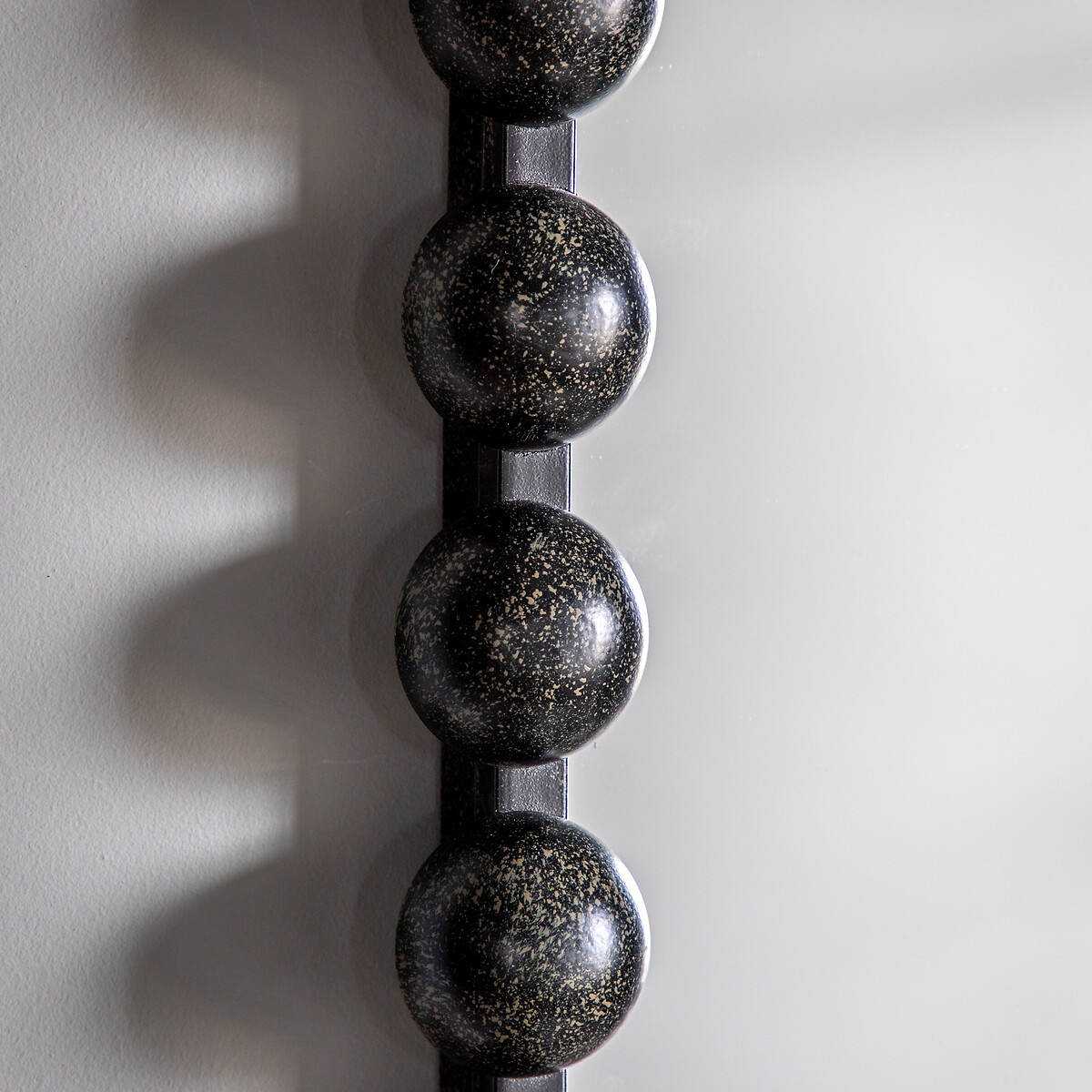 90cm Cartosa Oval Mirror in Black black, ÉDITÉ