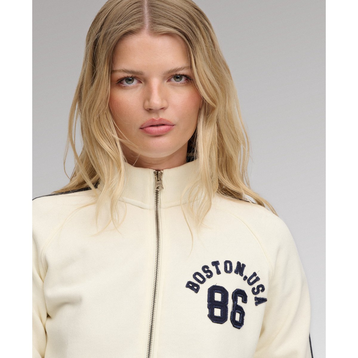 Veste de Survêtement Athletic Applique blanc cassé os du désert, SUPERDRY