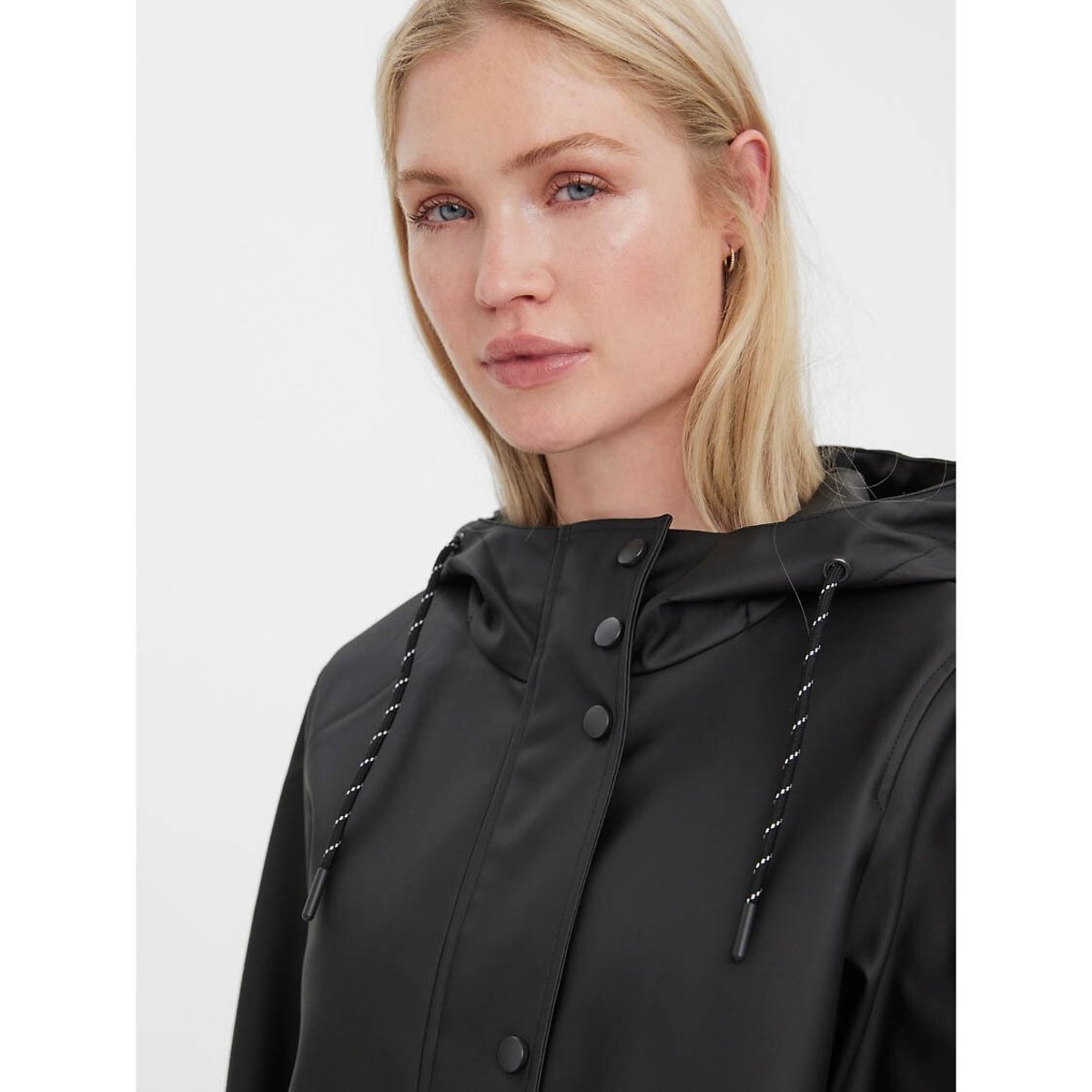Halflange regenjas met kap zwart, VERO MODA