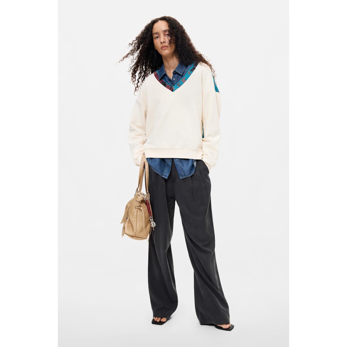 Sweat-shirt dos brodé beige, DESIGUAL