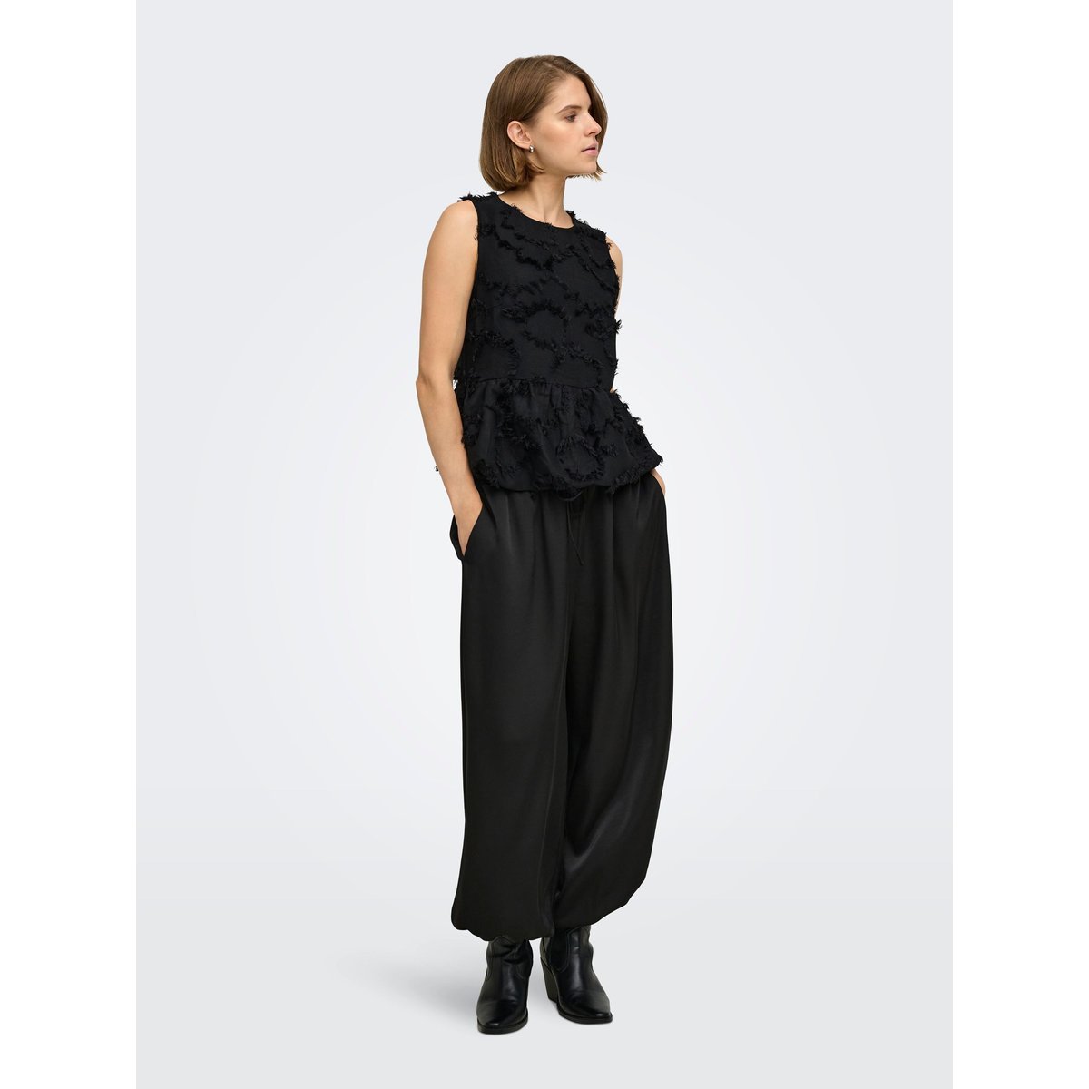 Top black 1, ONLY