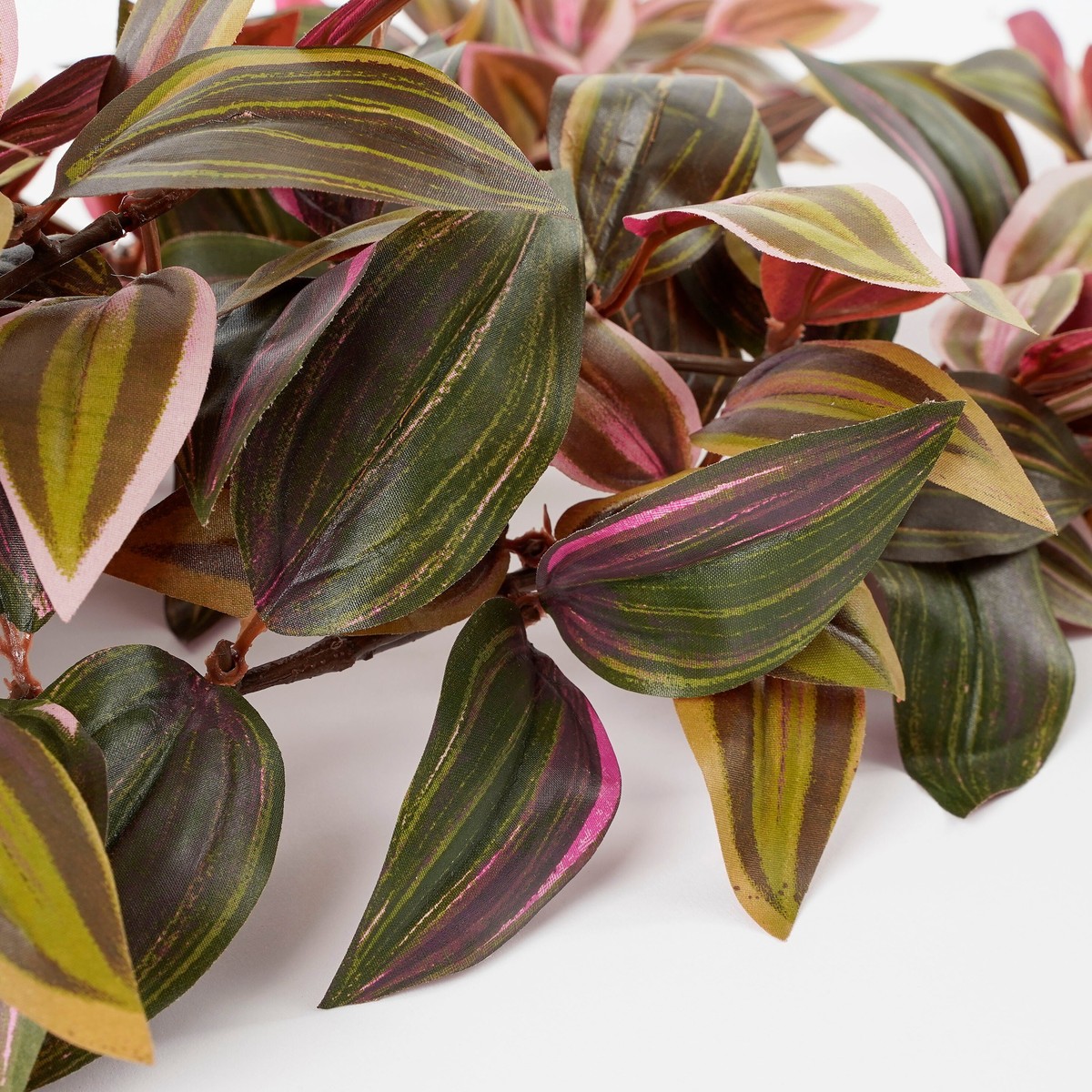 Plante artificielle TRADESCANTIA rouge foncé, MICA DECORATIONS