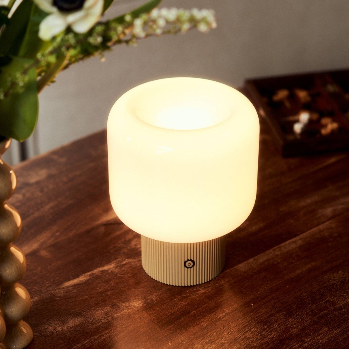 Lampe à poser en verre moderneLED beige, opale, LUCANDE