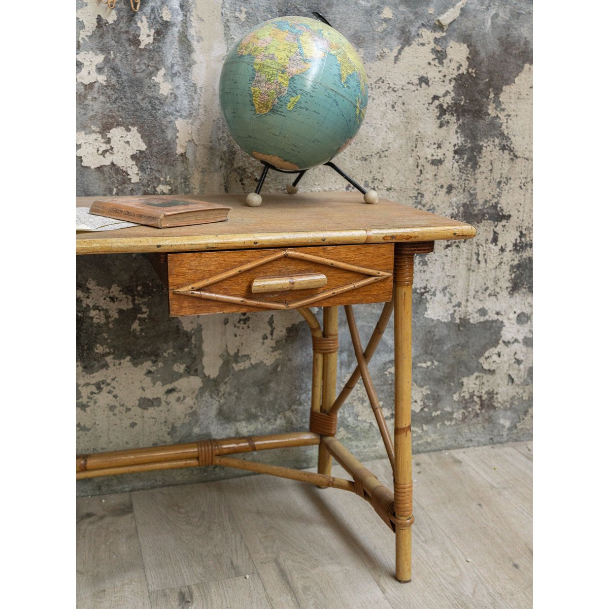 Bureau enfant en rotin Edouard N°715 - Bon état naturel, DEBONGOUT