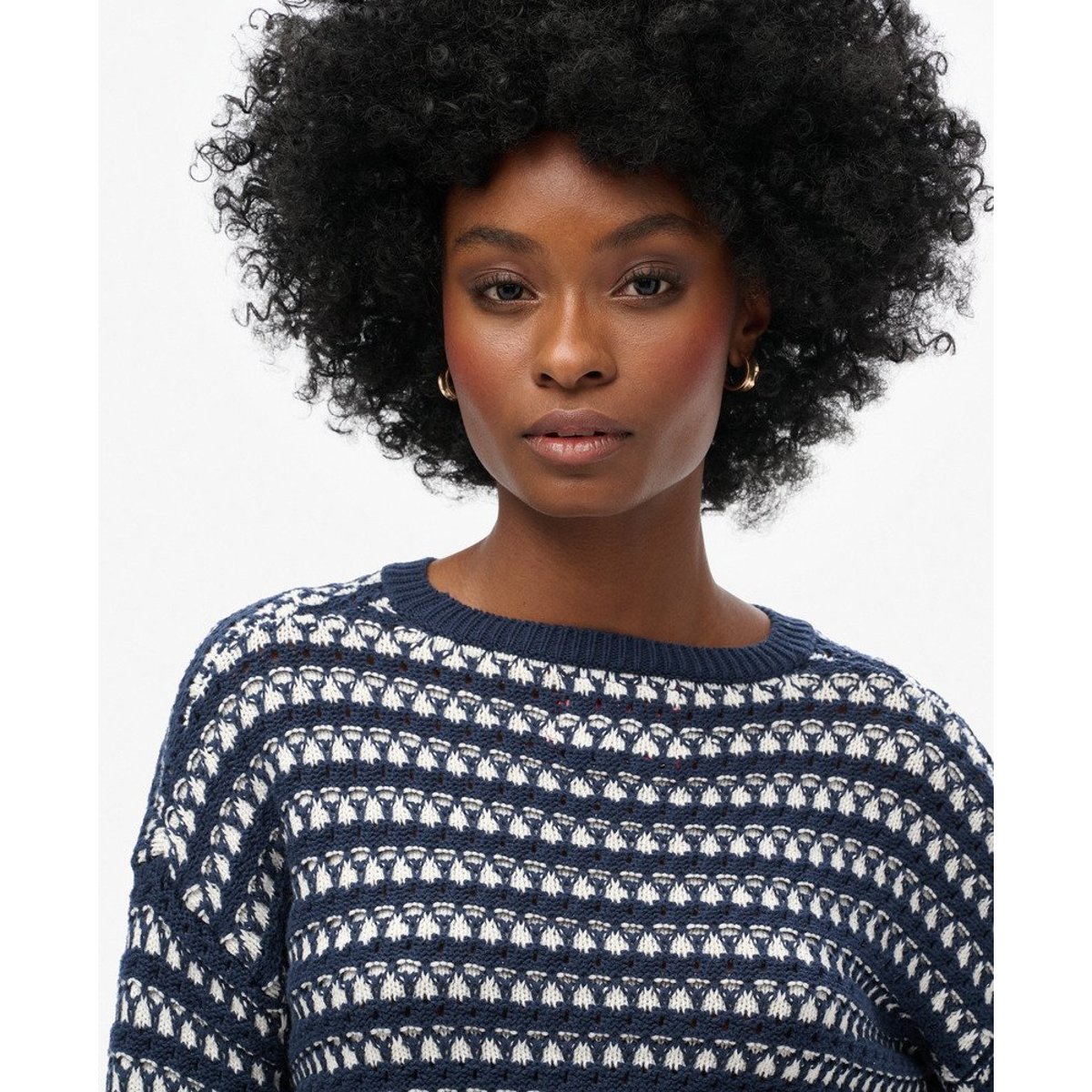 Pull ras du cou court rayé en crochet rayures bleu marine foncé, SUPERDRY