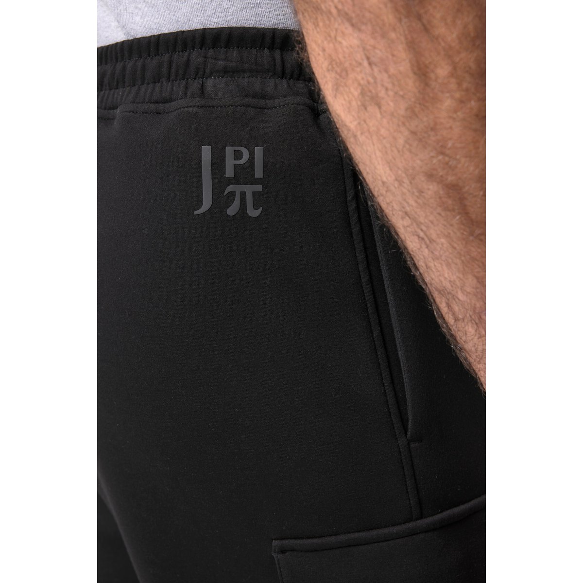 Pantalon cargo avec de nombreuses poches noir, JP1880