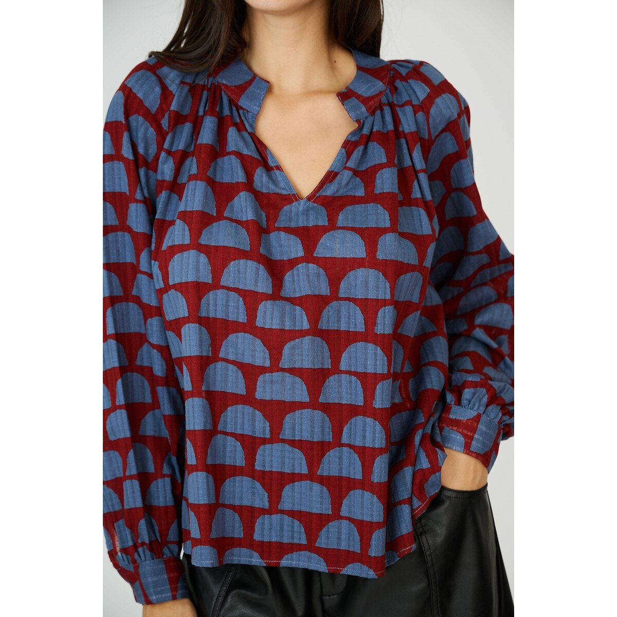 Graphic Print Cotton Blouse with V-Neck burgundy/blue, SEE U SOON