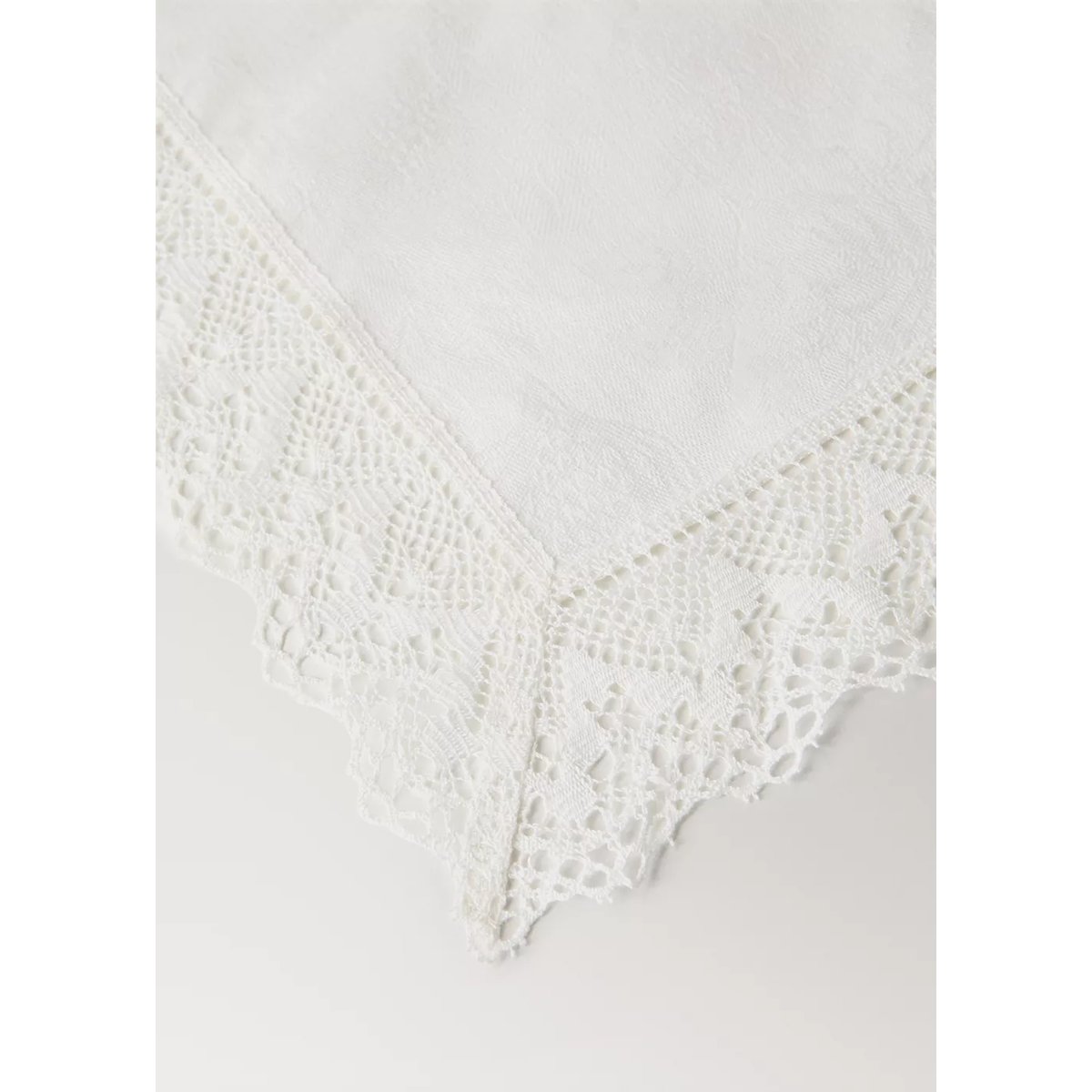 Set de table en lin jacquard floral avec dentelle blanc cassé, MANGO HOME