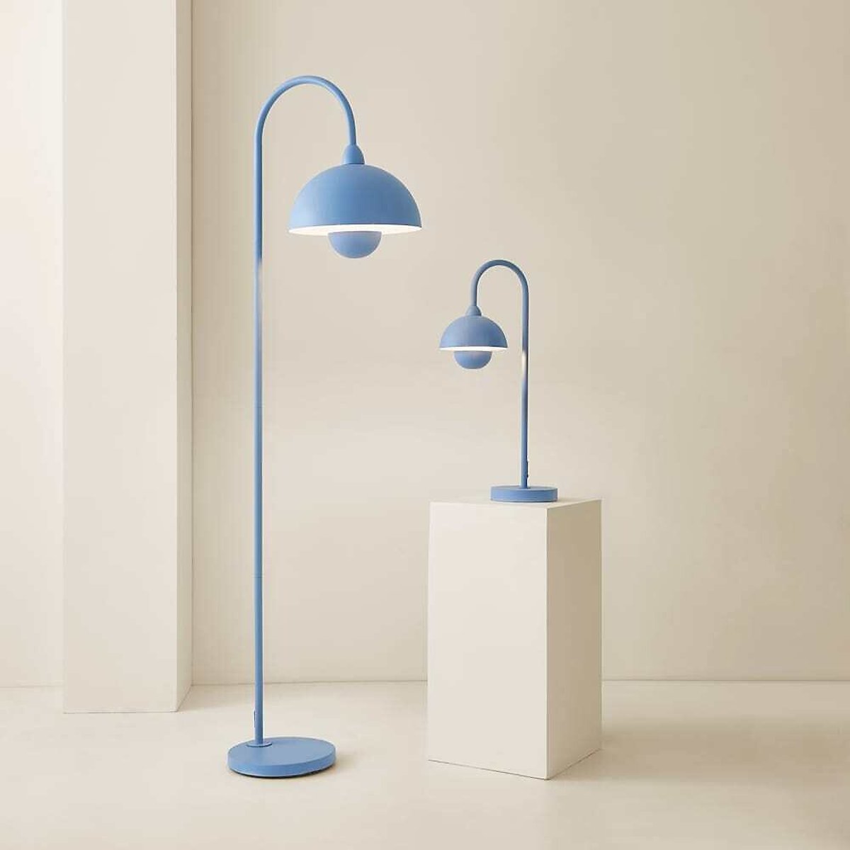 Tiffany Arched Dome Metal Table Lamp blue, SO'HOME