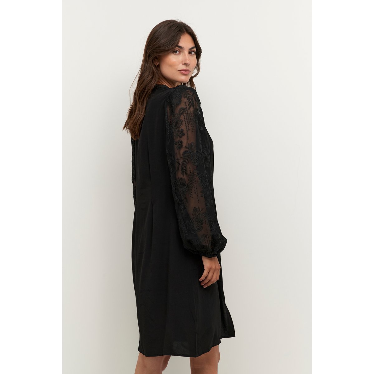 Dress noir, CULTURE