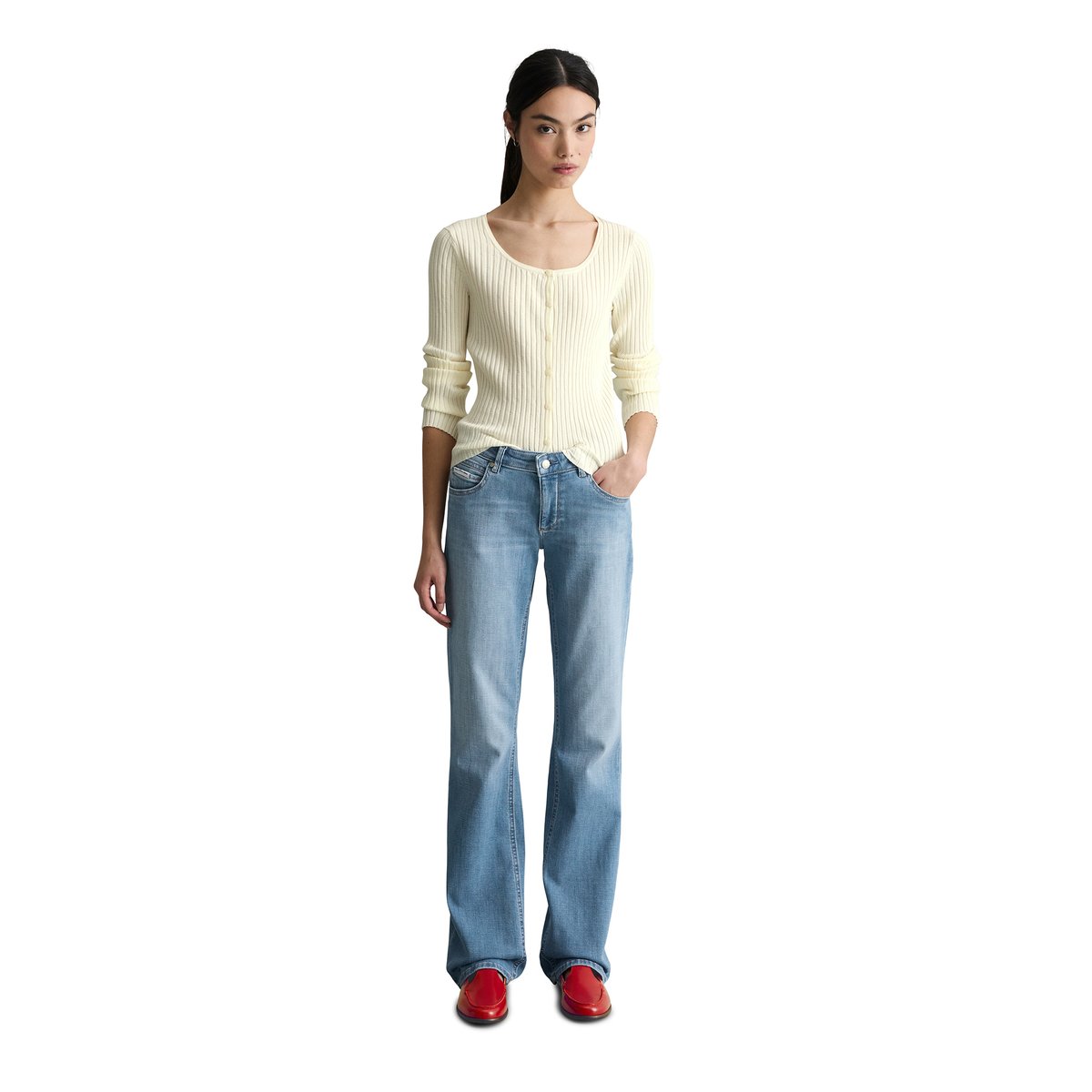 Jeans modèle Nella bootcut en Organic Cotton Stretch bleu clair, MARC O’POLO DENIM