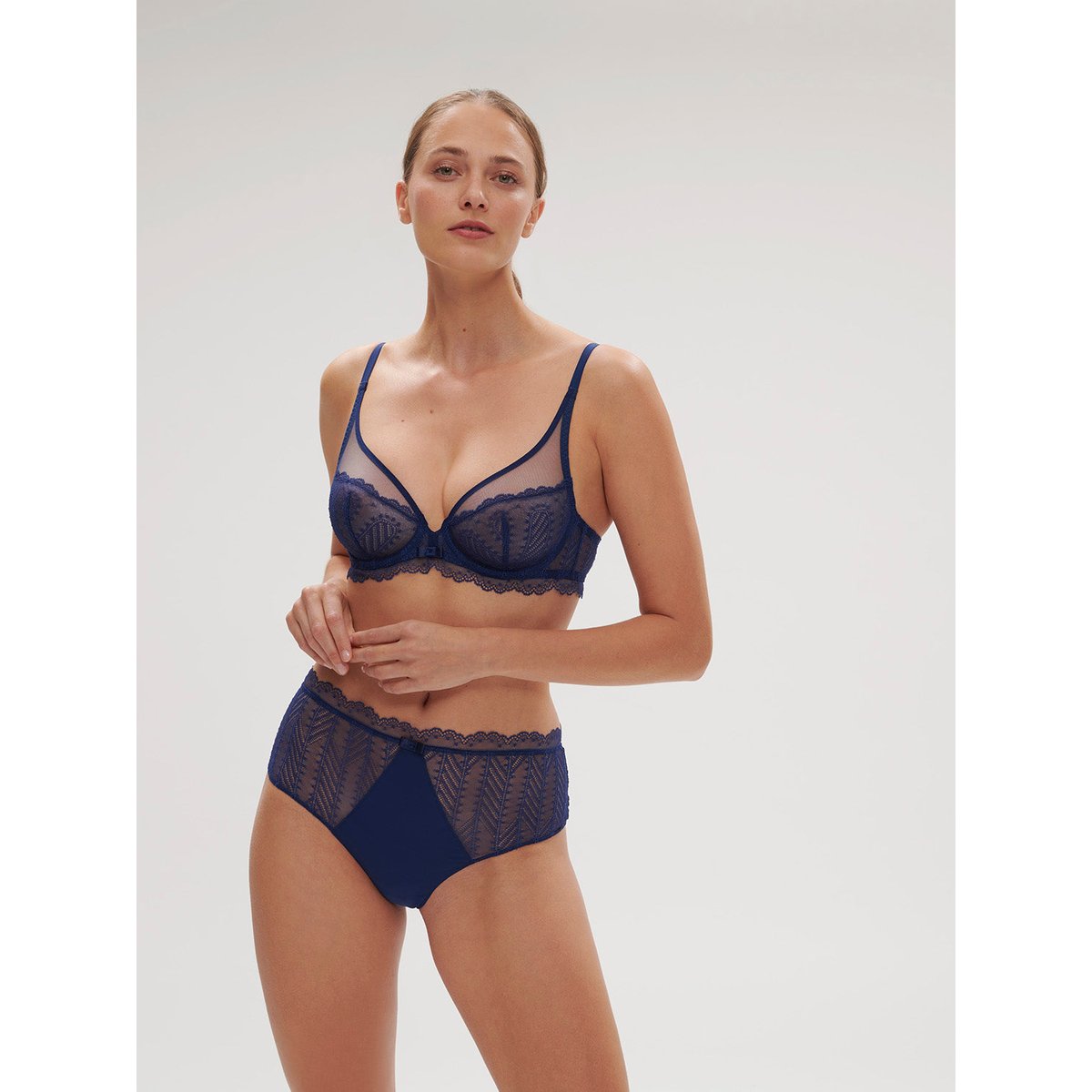 Soutien-gorge avec armature décolleté plongeant, CANOPÉE bleu, SIMONE PERELE