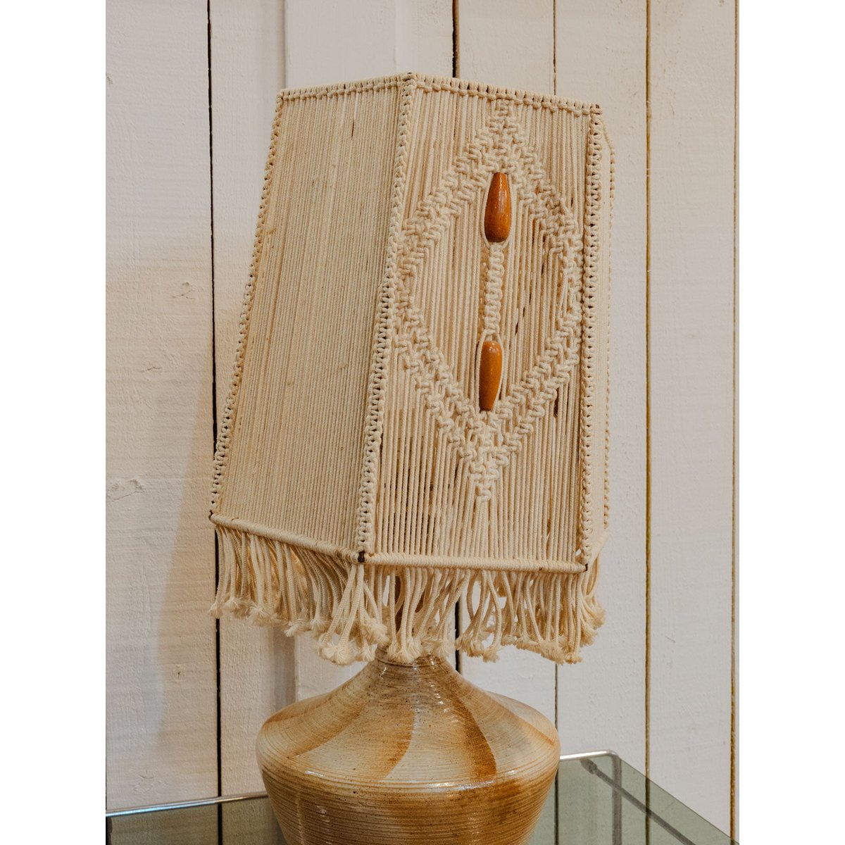 Lampe à poser en céramique et macramé Julia N°1134 - Bon état beige, DEBONGOUT