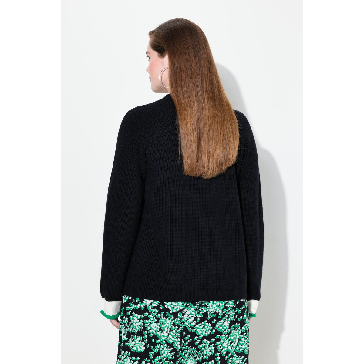 Cardigan col en V, poignets fantaisie noir, ULLA POPKEN