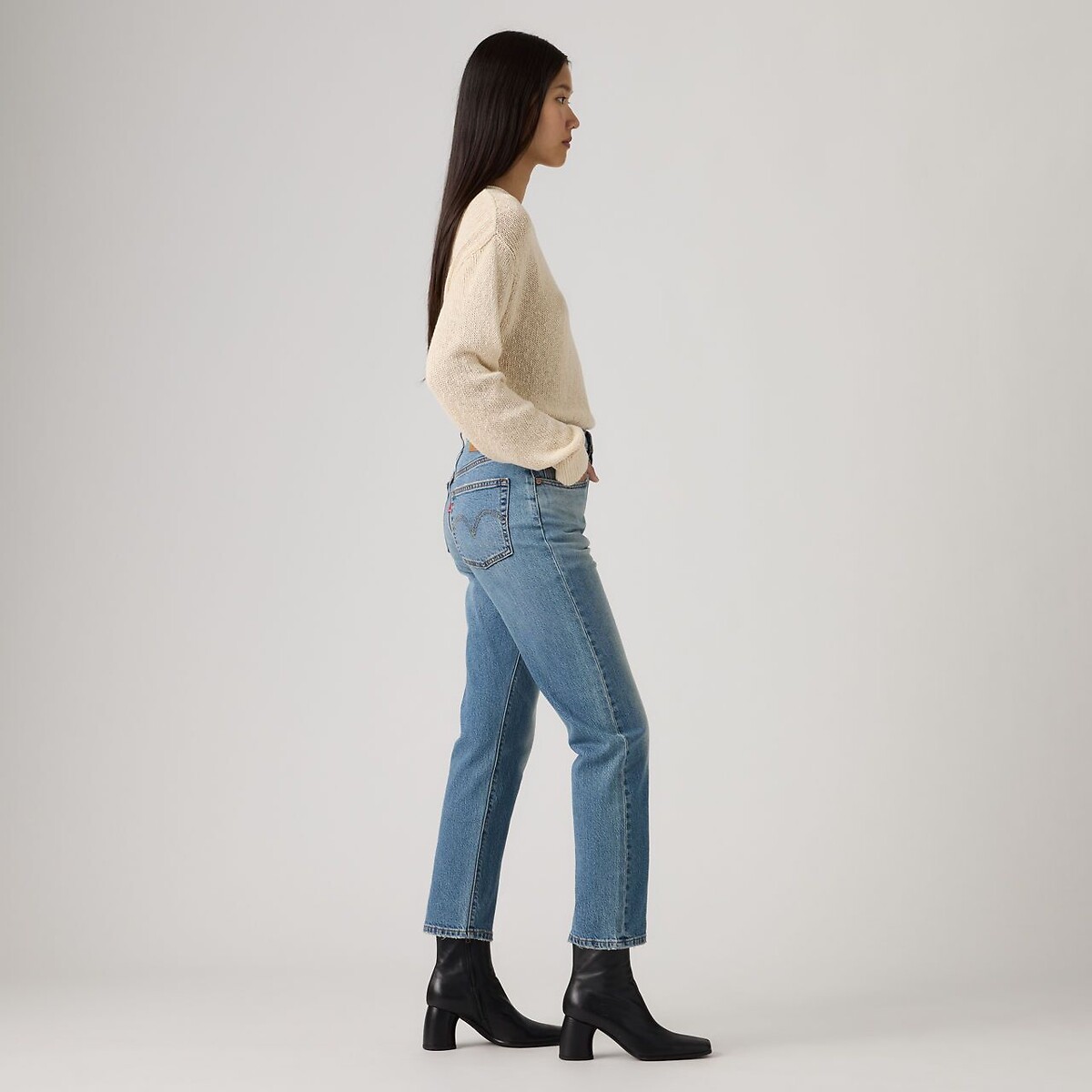 Jean 501® CROP LIGHTWEIGHT roaming on two, LEVI'S
