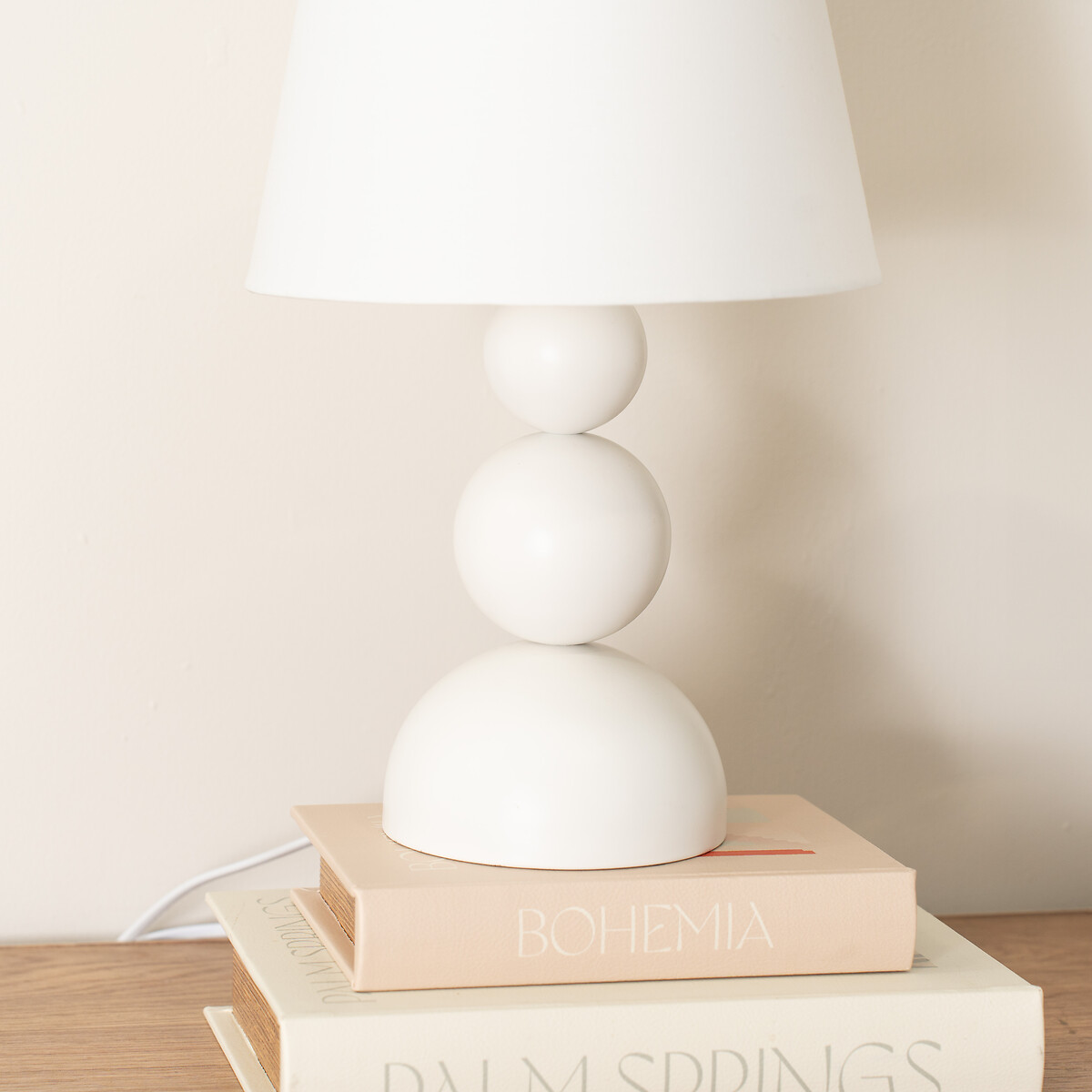 Set of 2 Wendi Touch Table Lamps in Cream cream, SO'HOME