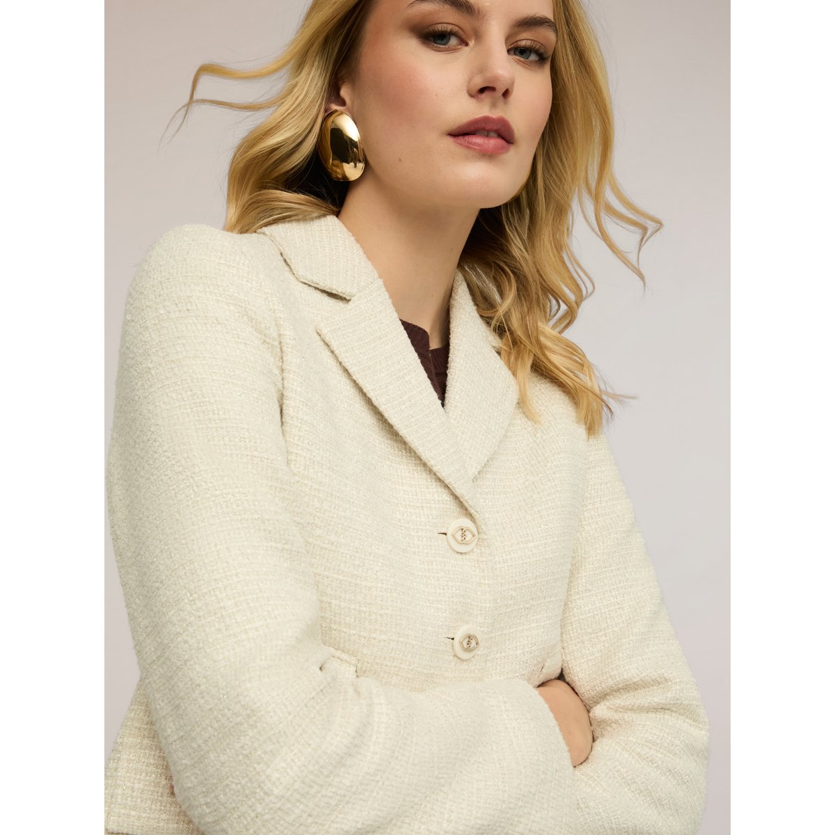 Veste courte en tissu bouclé. blanc, MOTIVI