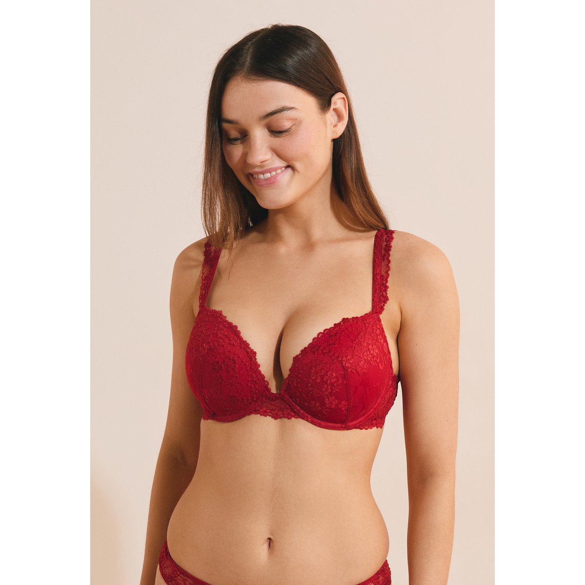 Soutien-gorge N.5 - Le coques fines plongeant en dentelle SOUPCON rouge, ETAM