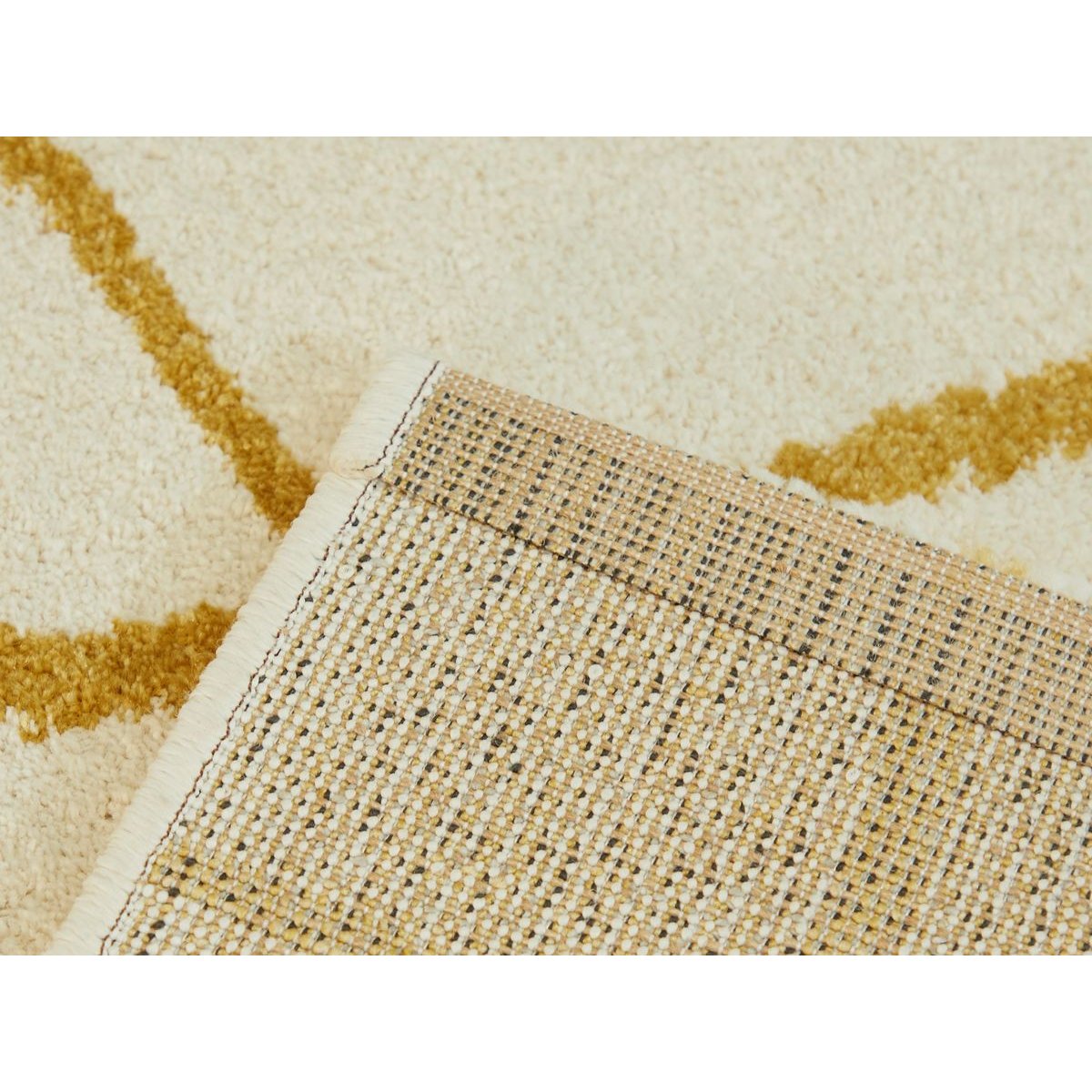 Tapis poils courts style , SOLINE jaune, BOBOCHIC