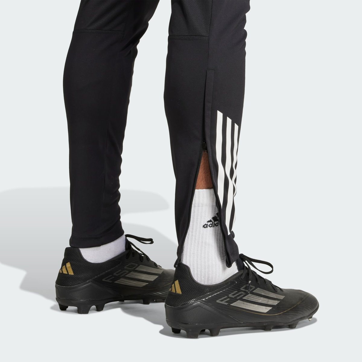 Pantalon D'entraînement Manchester United Tiro 25 Competition Pantalon D'entraînement Manchester United Tiro 25 Competition black / aurora plum / black, adidas Performance