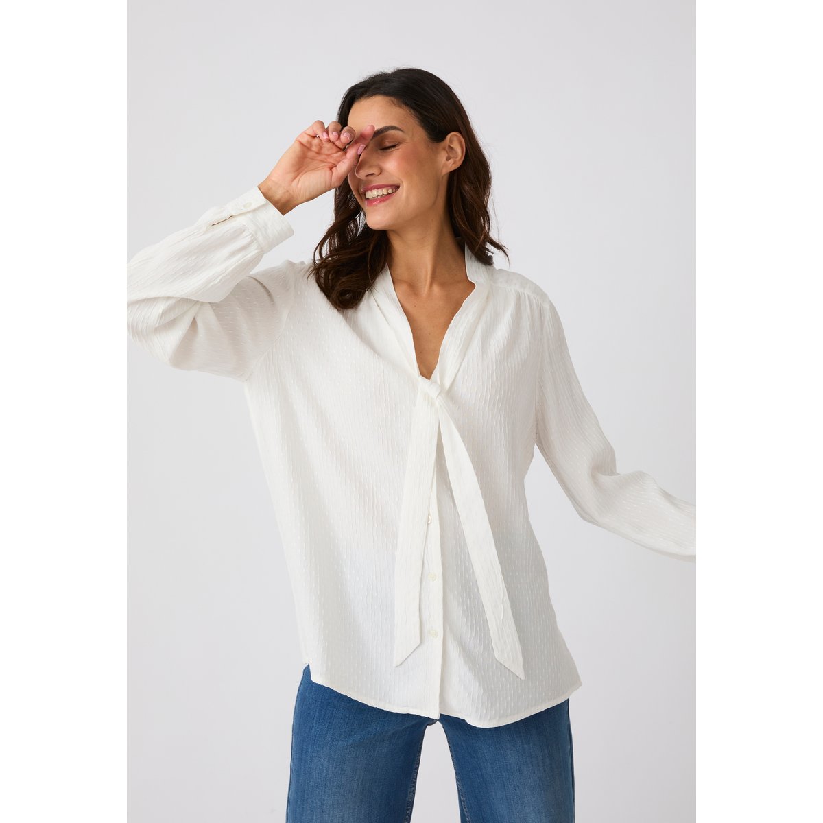 Chemisier lavallière jacquard reliéfé blanc cassé, DAMART
