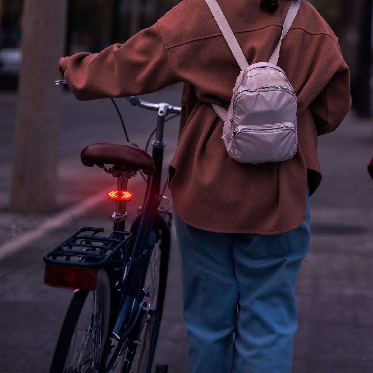 Lumière LED directionnelles - vélo & trottinette noir, TNB