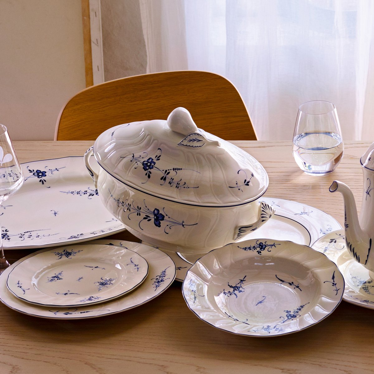 Soupière Ovale VIEUX LUXEMBOURG blanc, VILLEROY & BOCH