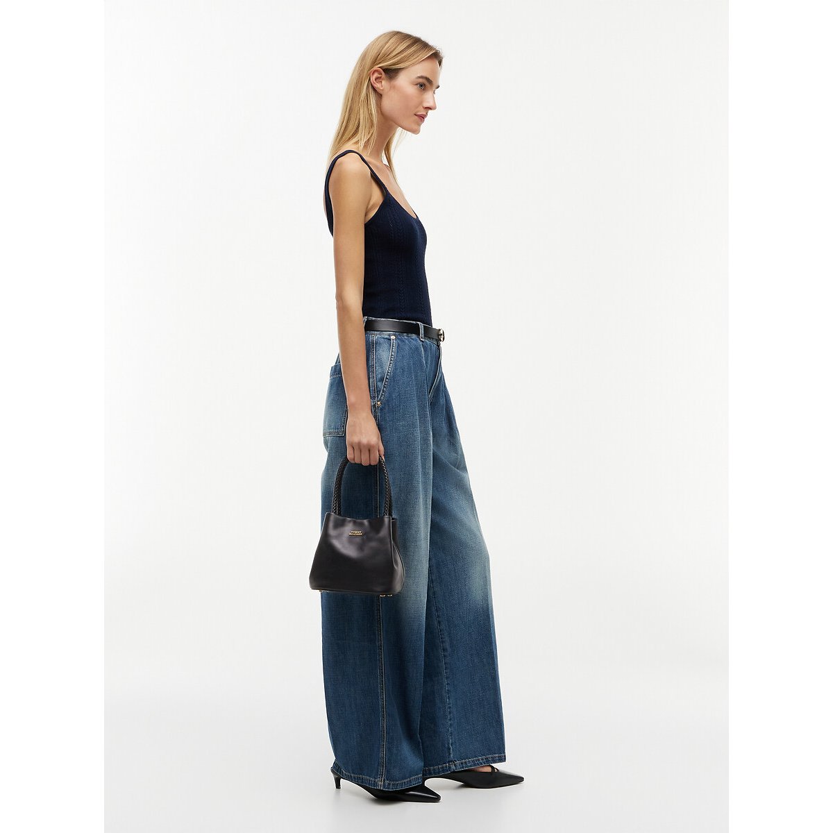 Sac seau en cuir de vachette, MARINA BUCKET noir, TOMMY HILFIGER