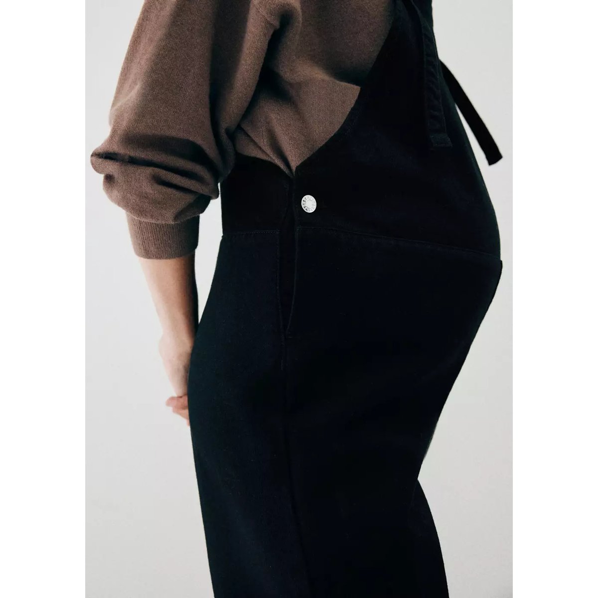 Salopette de grossesse en jean black denim, MANGO