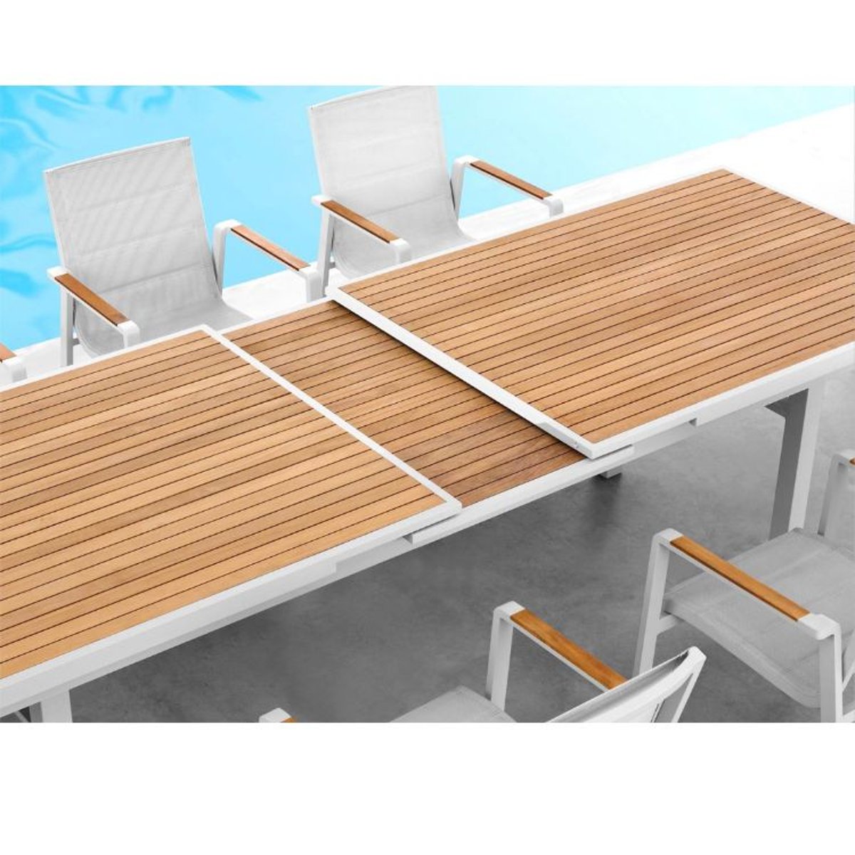 Ensemble repas extensible en aluminium et teck, NOFFY beige, AU JARDIN DE CHLOÉ