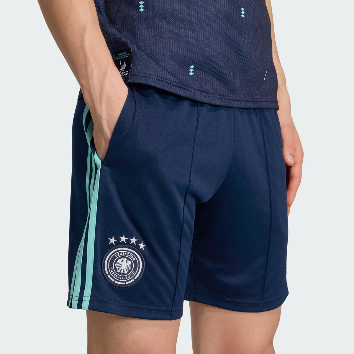 Short Extérieur Allemagne 26 Short Extérieur Allemagne 26 collegiate navy, adidas Performance