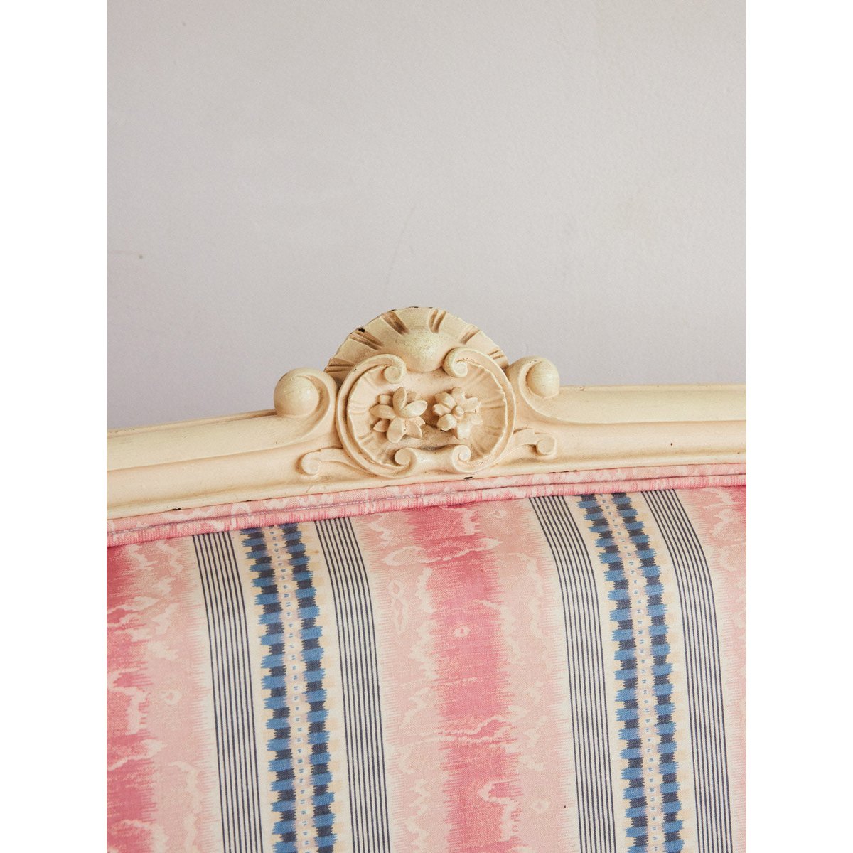 Banquette style Louis XVI en bois Martine N°164 - Bon état blanc, DEBONGOUT