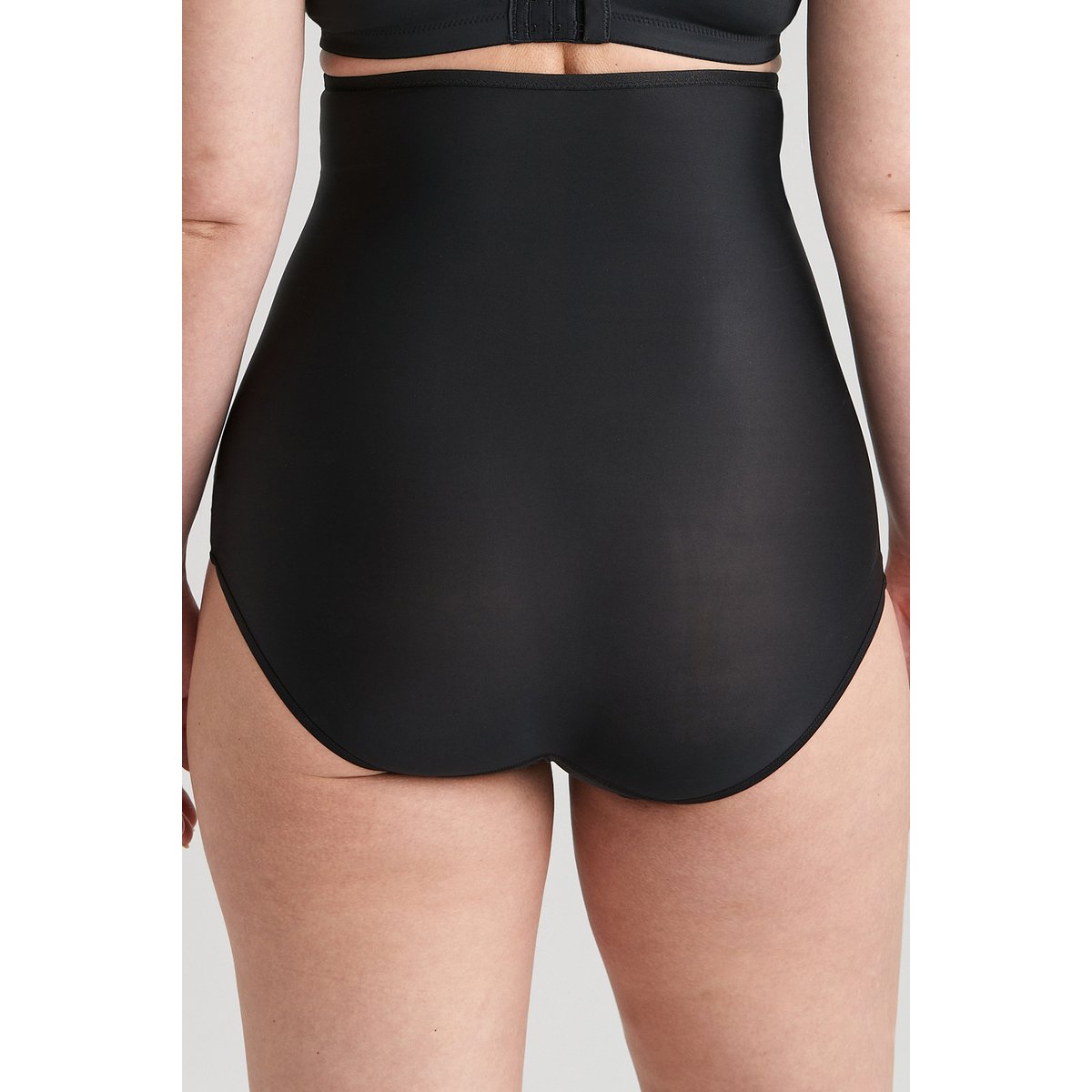 Cool Sensation Culotte Gainante Légère Avec Taille Extra Haute noir, MISS MARY OF SWEDEN