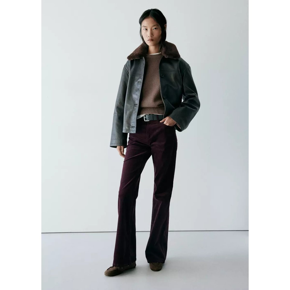 Pantalon flare velours côtelé lie de vin, MANGO