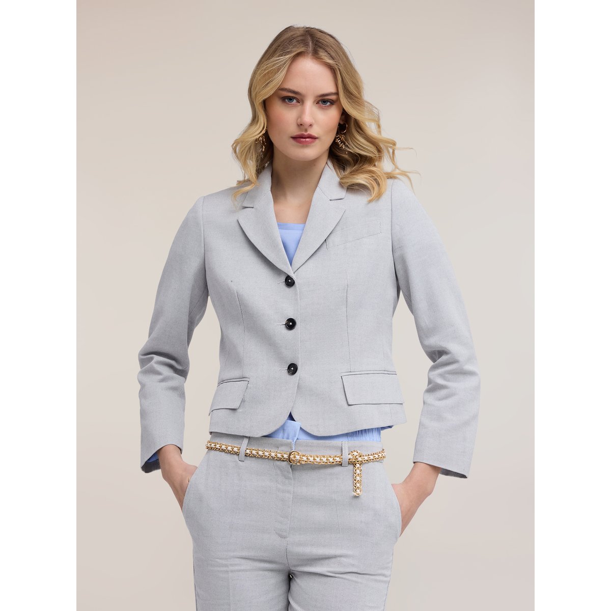 Blazer slim gris, MOTIVI