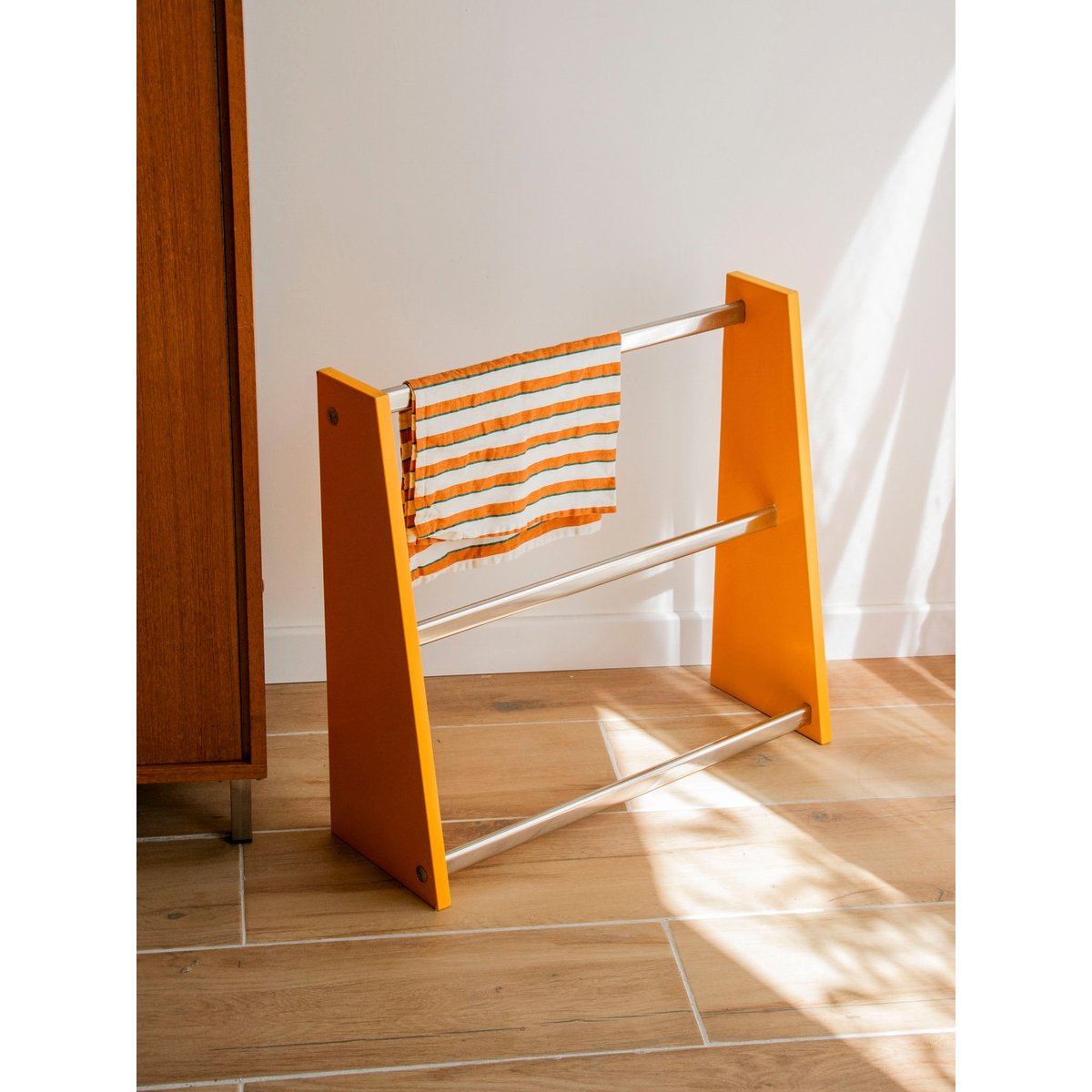 Porte-serviettes aux allures sixties Charlie N°431 - Bon état orange, DEBONGOUT
