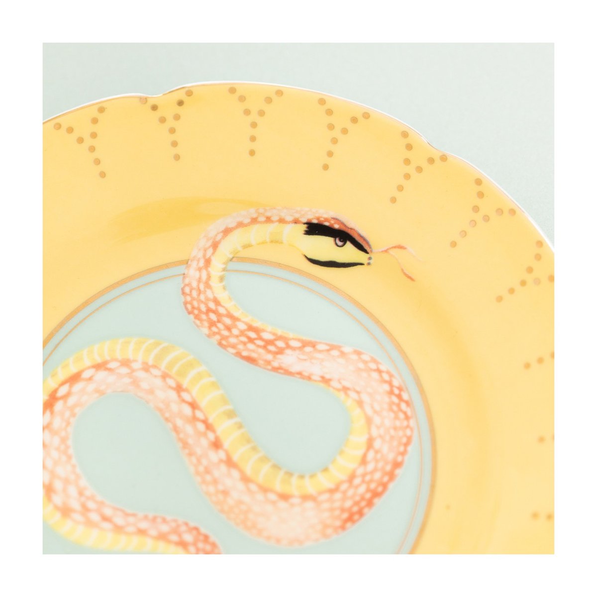 Assiette Serpent 16cm multicolor , détails bords dorés, YVONNE ELLEN