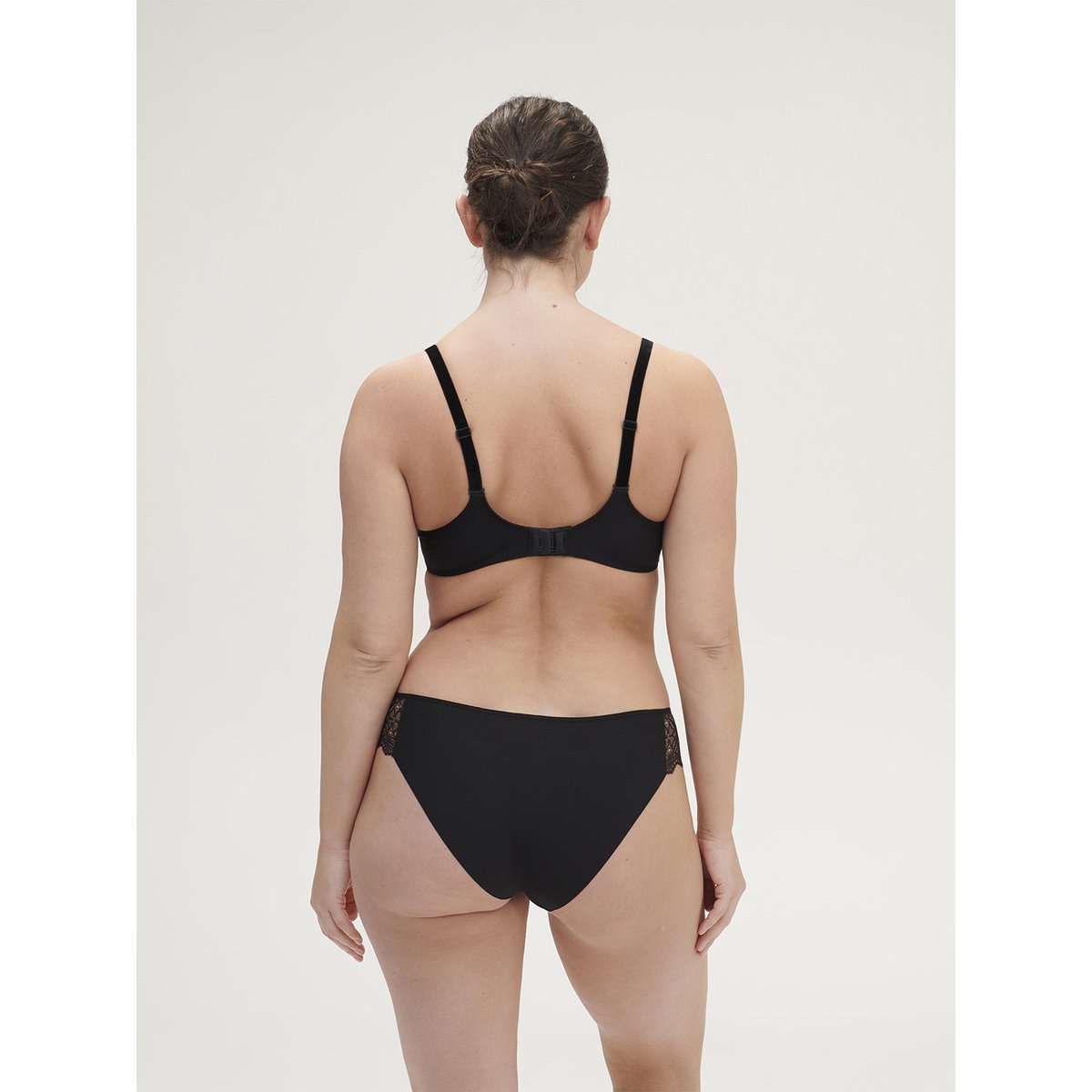 Soutien-gorge avec armatures emboitant, ESCALE noir, SIMONE PERELE