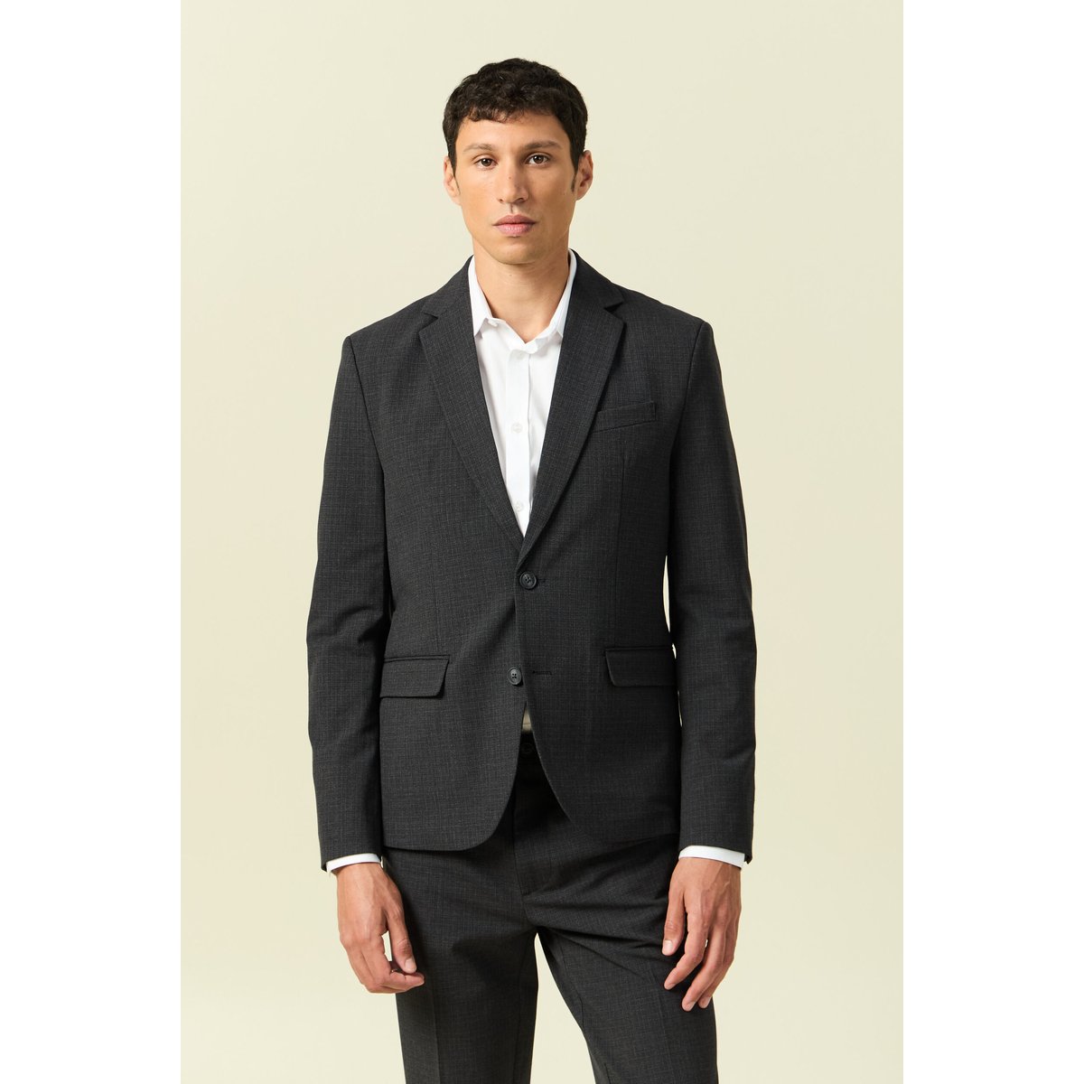 Blazer cintré court col tailleur noir, BONOBO